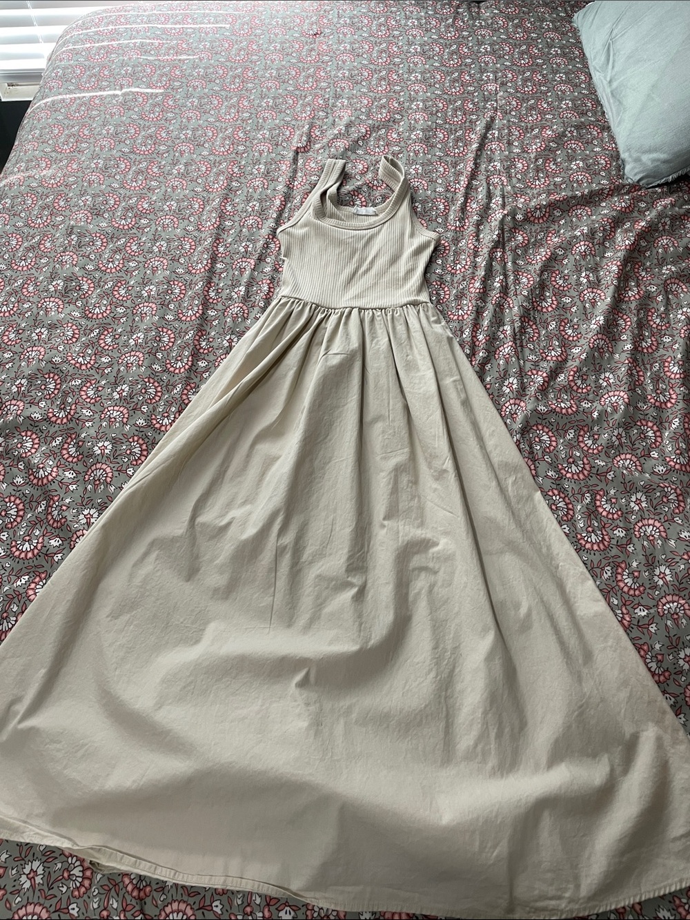 Sleeveless Scoop Neck Maxi Dress in Beige